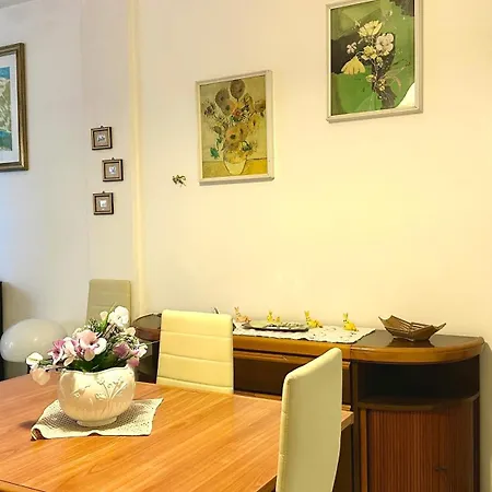 N290 - Numana, Comodo Trilocale Con Terrazzo Vista Mare Daire